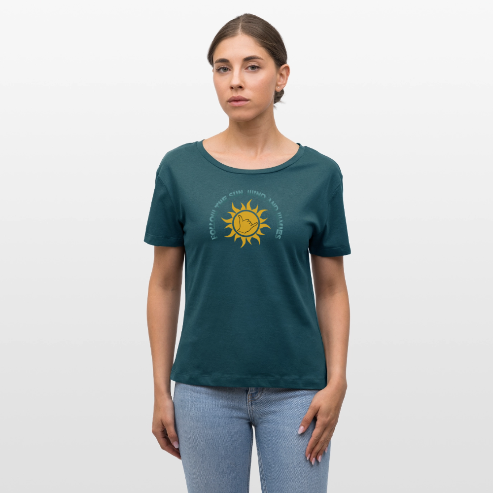 Relaxed Rundhals Frauen Bio-T-Shirt -folllow me- - Dunkles Petrol