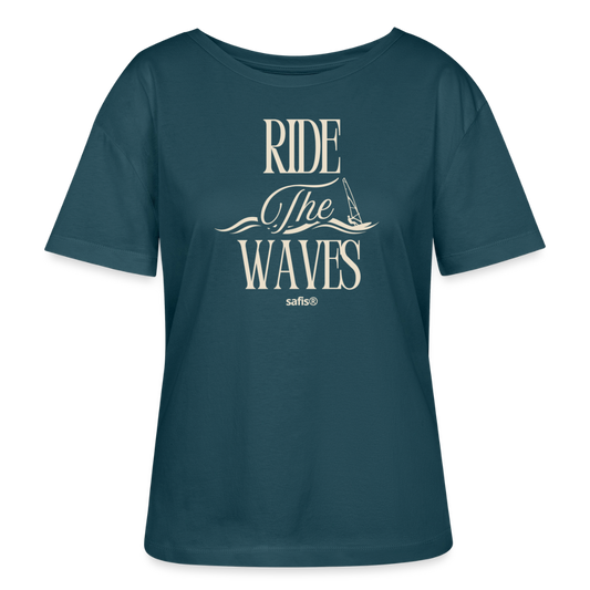 Relaxed Rundhals Frauen Bio-T-Shirt -ride the waves- - Dunkles Petrol