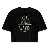 Frauen Premium Oversized Bio Cropped T-Shirt -ride the waves- - Schwarz
