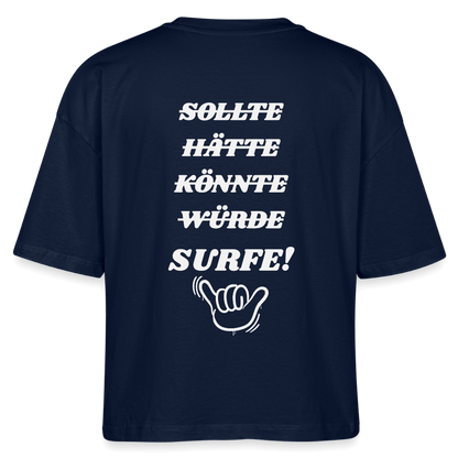 Lässiges Frauen T-Shirt surfe! – ideal für Windsurfer.  