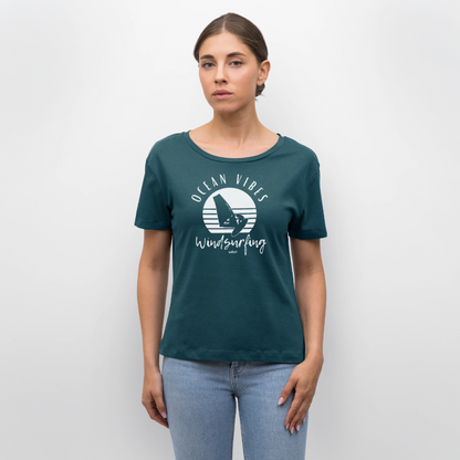 Relaxed Rundhals Frauen Bio-T-Shirt -ocean vibes windsurfing- - Dunkles Petrol