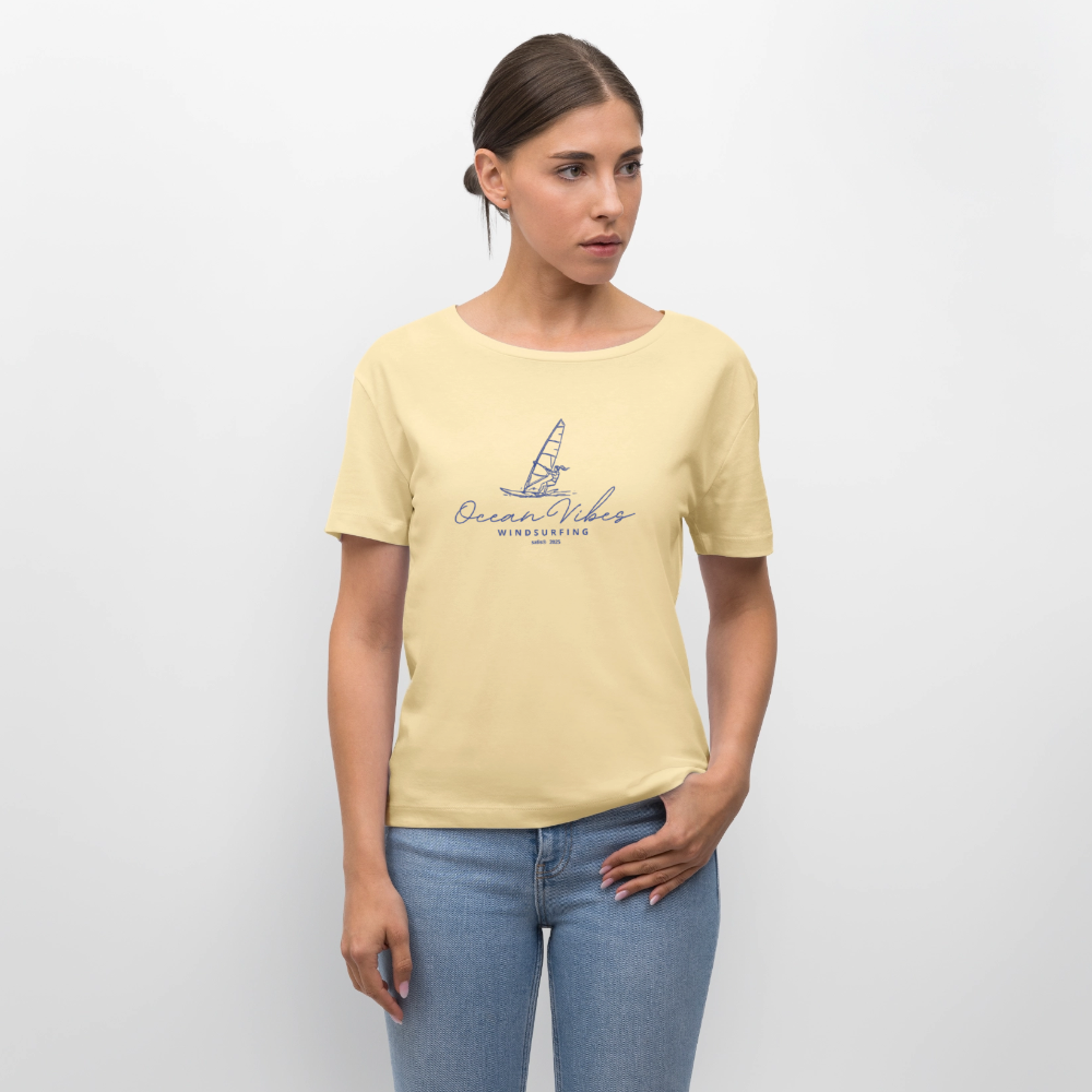 Relaxed Rundhals Frauen Bio-T-Shirt -ocean vibes windsurfing- - Creme