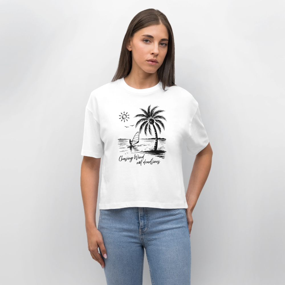 Frauen Boxy Bio-T-Shirt -chasing wind- - Weiß