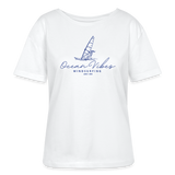 Relaxed Rundhals Frauen Bio-T-Shirt -ocean vibes windsurfing- - Weiß