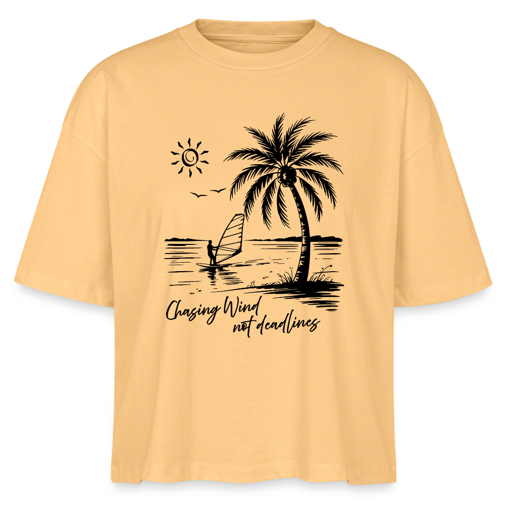 Frauen Boxy Bio-T-Shirt -chasing wind- - Mispel