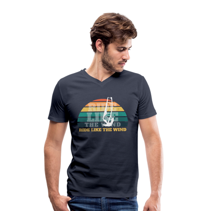 Männer T-Shirt mit V-Ausschnitt -ride like the wind- - Navy