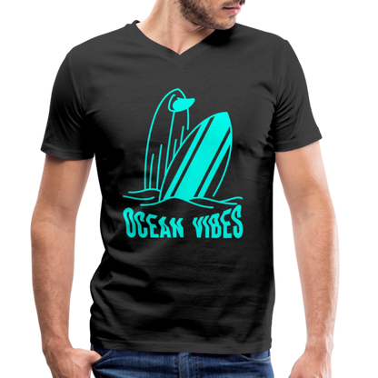 Männer T-Shirt mit V-Ausschnitt -ocean vibes- - Schwarz